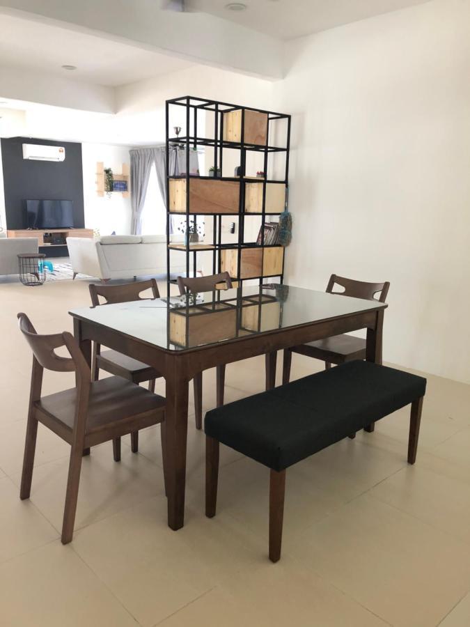 Nur Villa Sg Soi Musslimm Only กวนตัน ภายนอก รูปภาพ