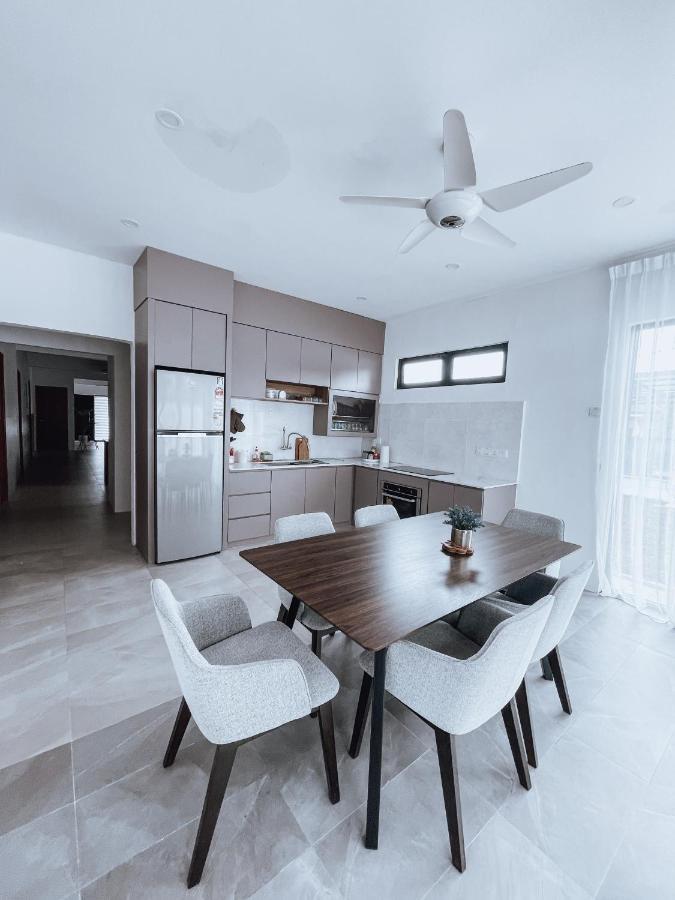Nur Villa Sg Soi Musslimm Only กวนตัน ภายนอก รูปภาพ