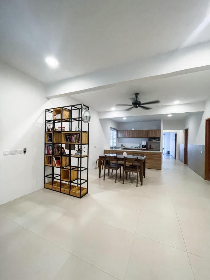 Nur Villa Sg Soi Musslimm Only กวนตัน ภายนอก รูปภาพ